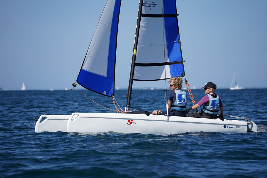 Quels sont les accessoires de voile indispensables pour chaque marin ?